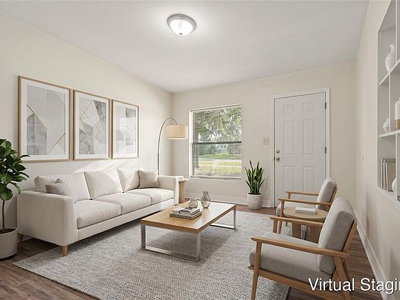 3rd image of 1015 EMERALDA ROAD