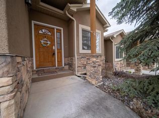 214 Crossroads Cir, Montrose, CO 81401