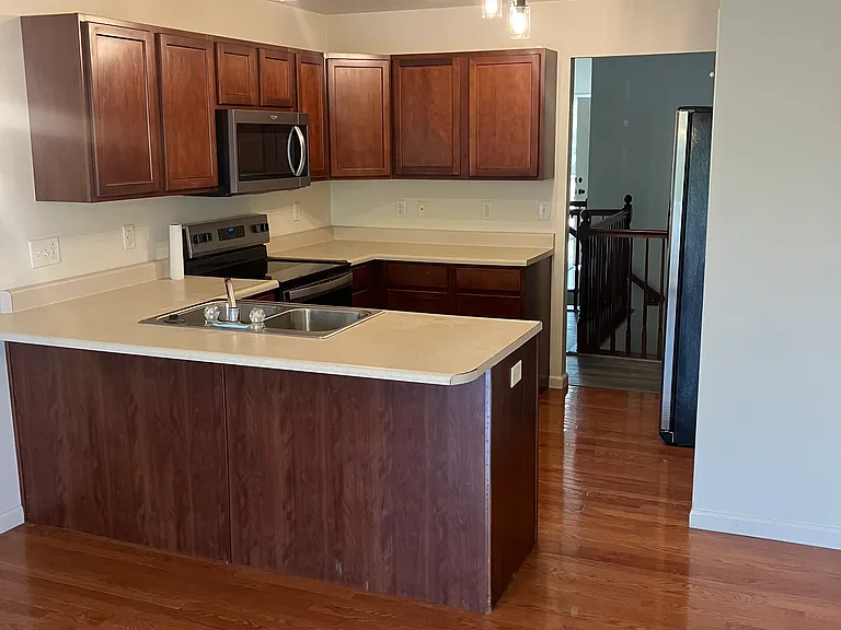 1711 Ambrose Terrace Dr — Photo 9