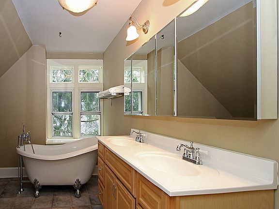 5th image of 225 Prospect Street