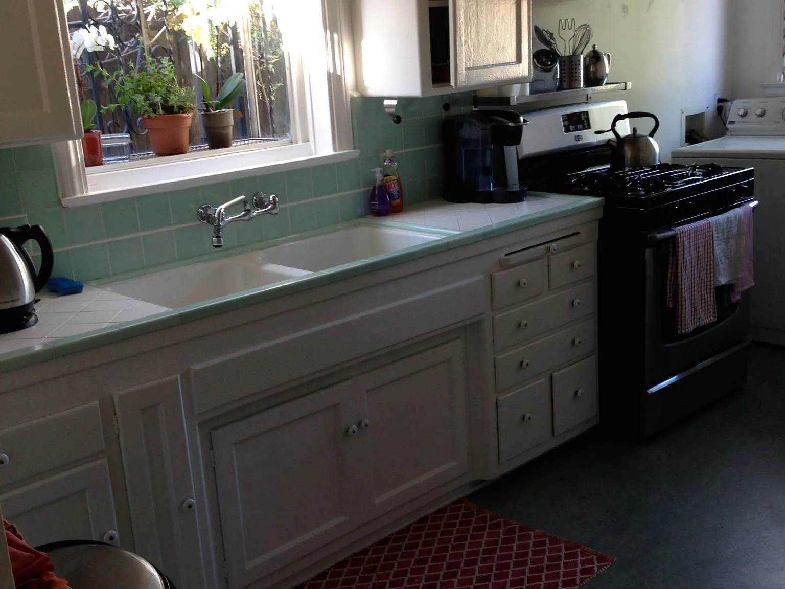 1637 Rendall Pl — Photo 3