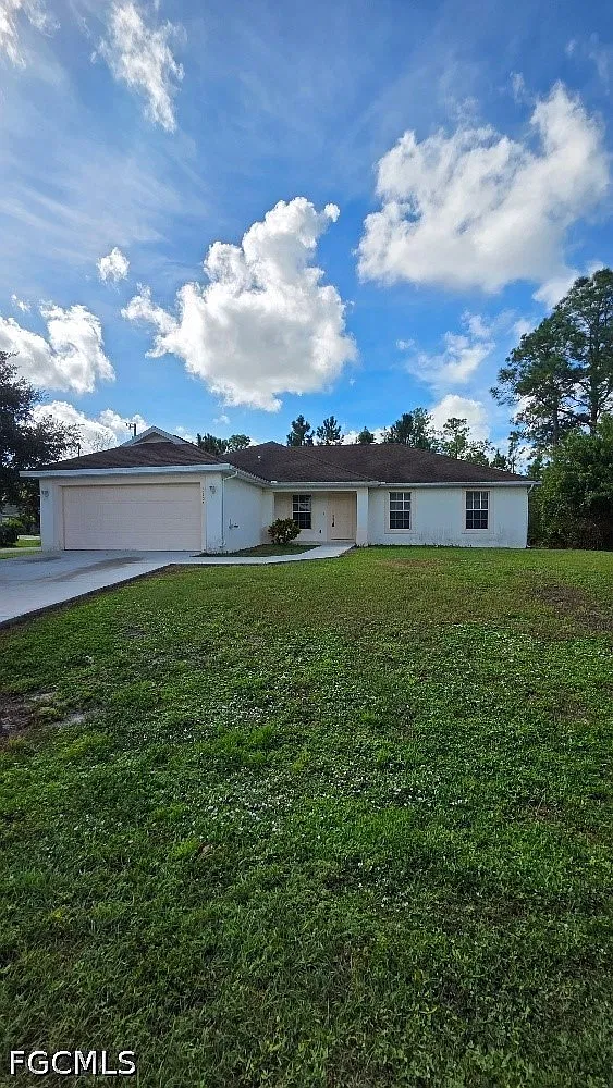 3 bed, 2.0 bath, 1675 sqft, $1,745 — Photo 1