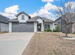 634 Cherry Hills Rd, Red Oak, TX 75154