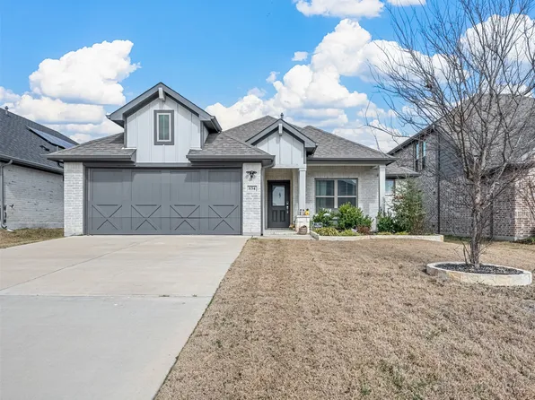634 Cherry Hills Rd, Red Oak, TX 75154