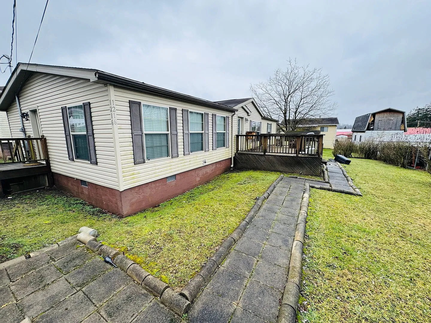 3 Bed/2 Bath House with a yard and large front porch - Available 05/19/2027 — Photo 1