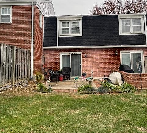 2nd image of 627 Colony Dr