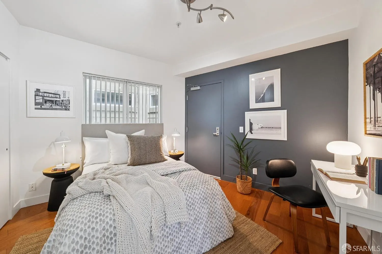4343 3rd St APT 202 - Photo 9