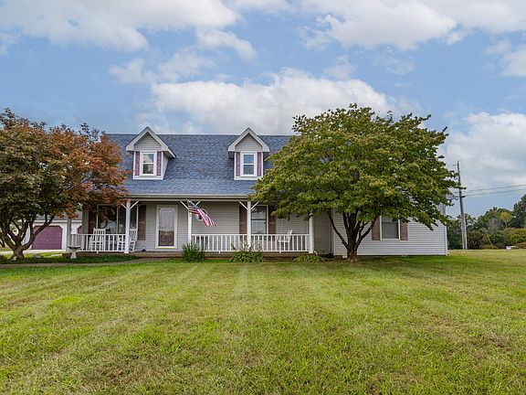 3rd image of 55 Windy Ln