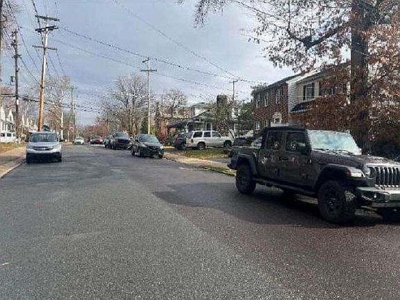 5th image of 795 N Franklin St