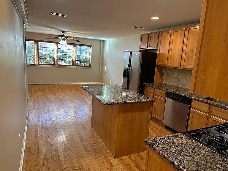 5423 N Campbell Ave #1 — Photo 2