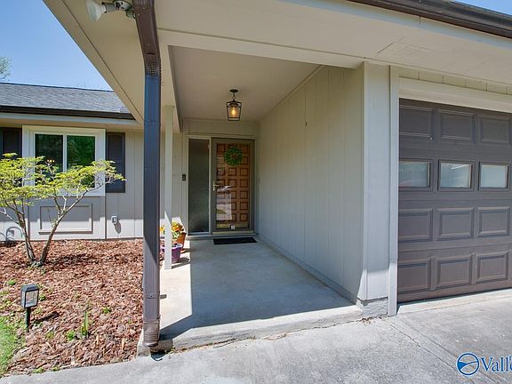 4th image of 1917 Burlingame Dr SE