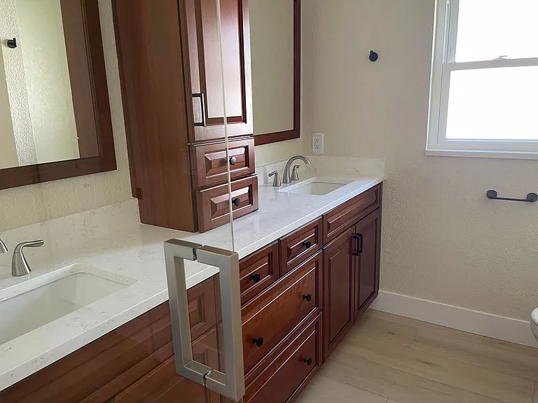 8143 Laurel Green Dr — Photo 7