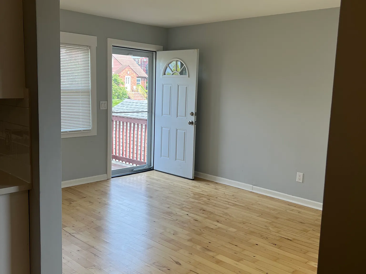 3 bed, $2,900 — Photo 3