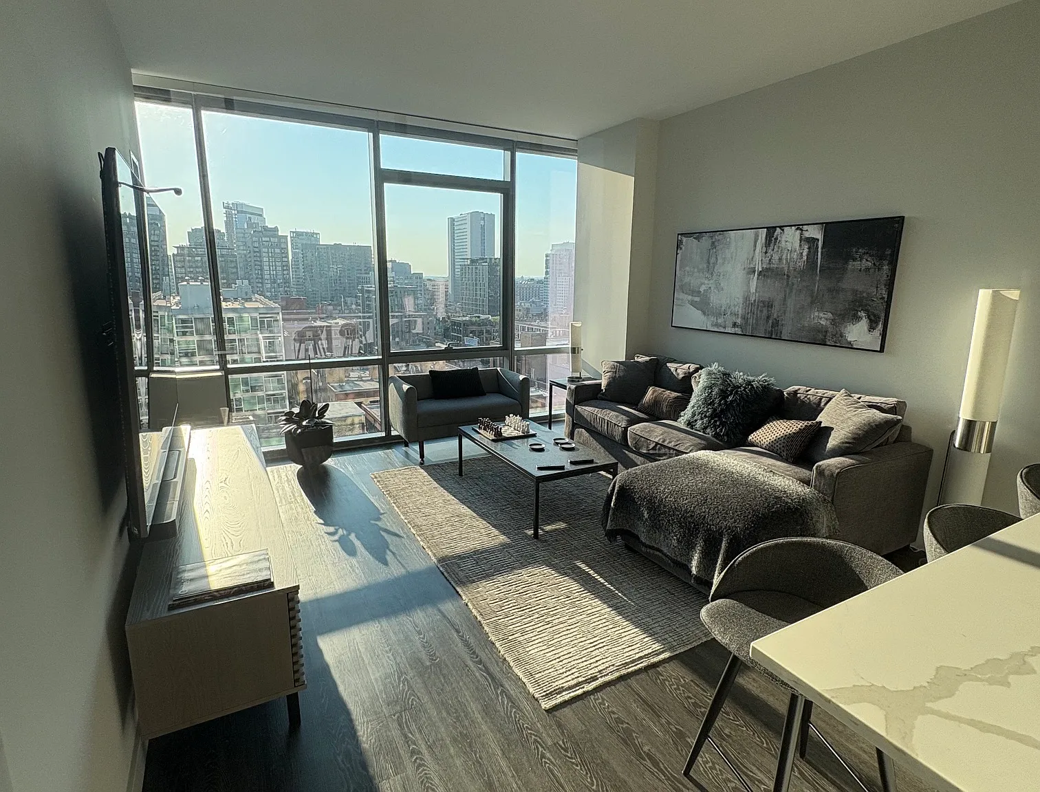 1 bed, 800 sqft, $2,700 — Photo 1