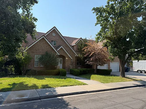 479 S Palisade Dr Photo 1