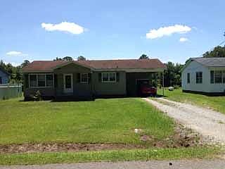2nd image of 305 Pine St