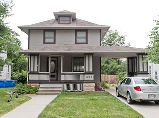 1853 B Ave NE, Cedar Rapids, IA 52402