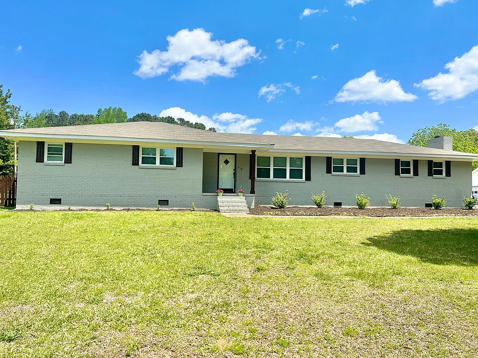 943 Fry Gap Rd