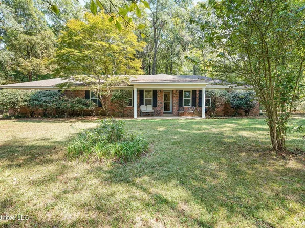 1998 Fogg Rd, Nesbit, MS 38651
