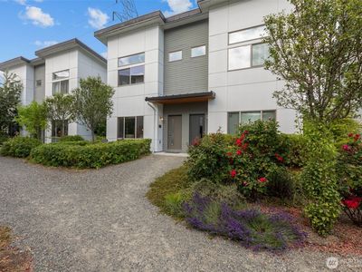 4264 S Greenbelt Station Drive, Seattle, WA, 98118