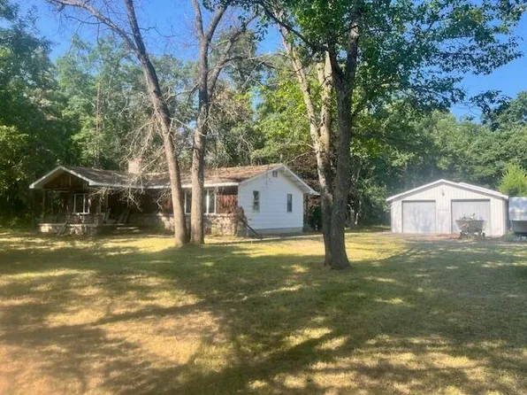 68 N Horseshoe Bend Rd, Manistee, MI 49660