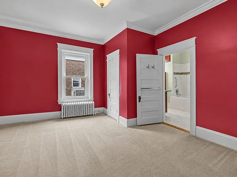 Timeless Ghent Home features charm and elegance in Historic Stockley Gardens — Photo 18