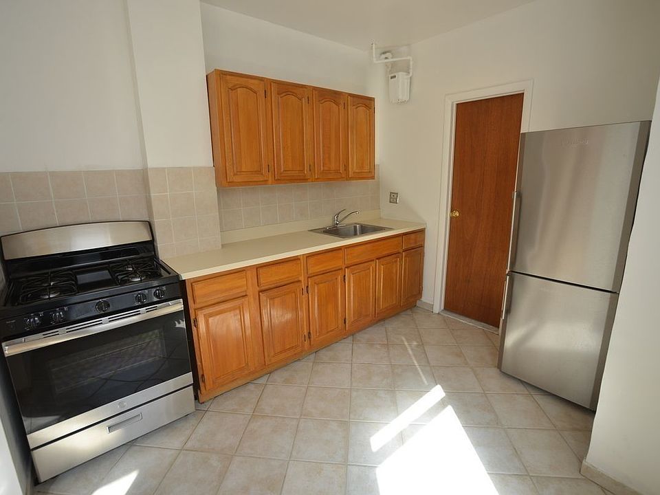 1st image of 30-74 32nd St #23GG