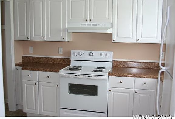 2nd image of 1095 Weyerhaeuser Road