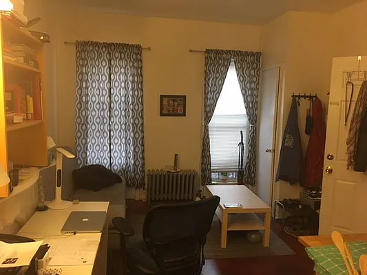 Rented by Premier Metro Realty Corp | media 7