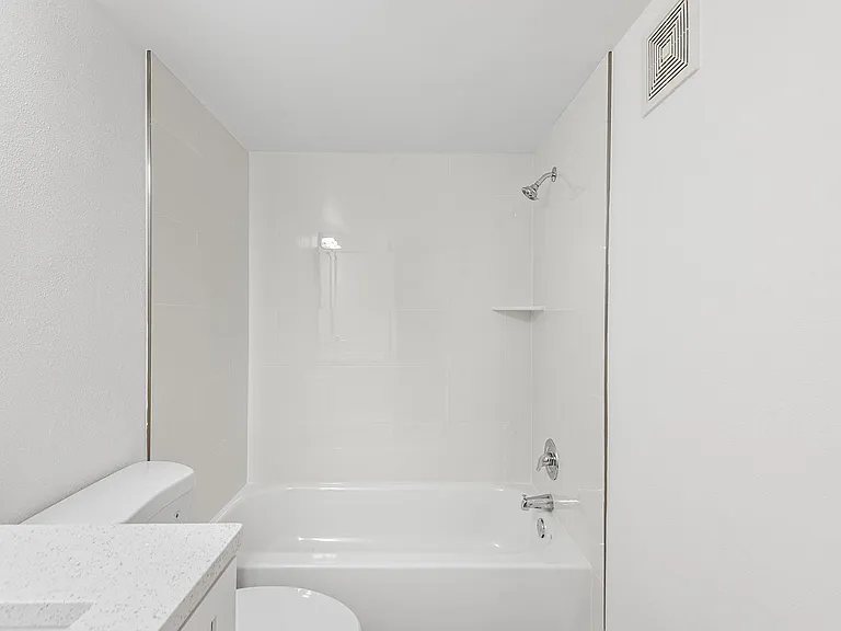 555 62nd St S #103 — Photo 12