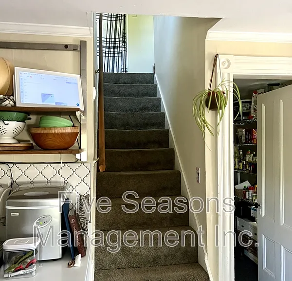21 Lafayette Pl #4 — Photo 9