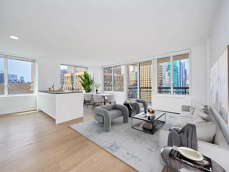 70 W 37th St #1114 — Photo 2