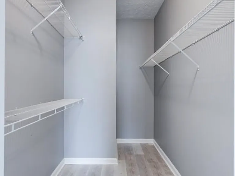 708 Churchill Xing — Photo 5