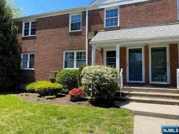 114 Darwin Ave #28, Rutherford, NJ 07070