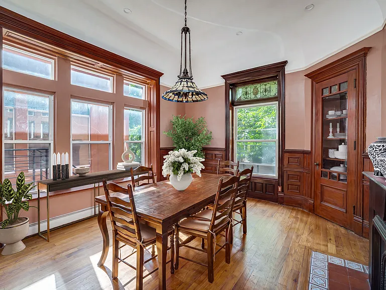 200 Jefferson Ave #1 — Photo 3