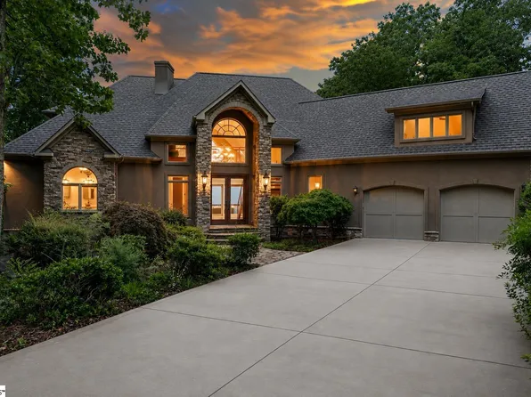 114 High Rock Ridge Dr, Landrum, SC 29356