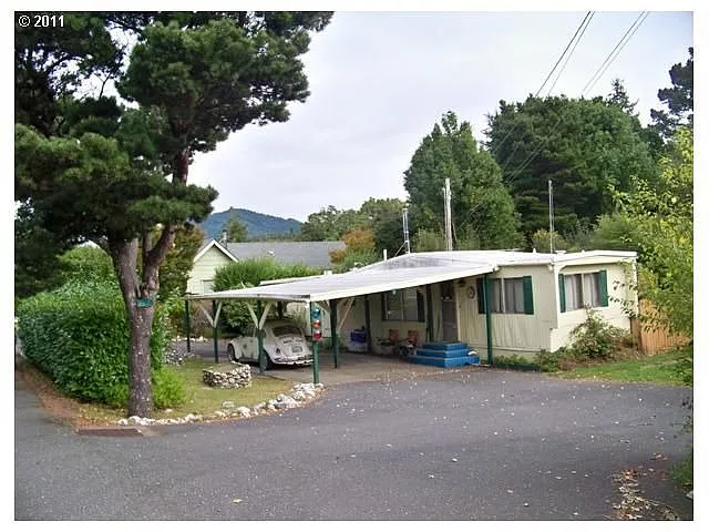 95672 Jerrys Flat Rd photo 1