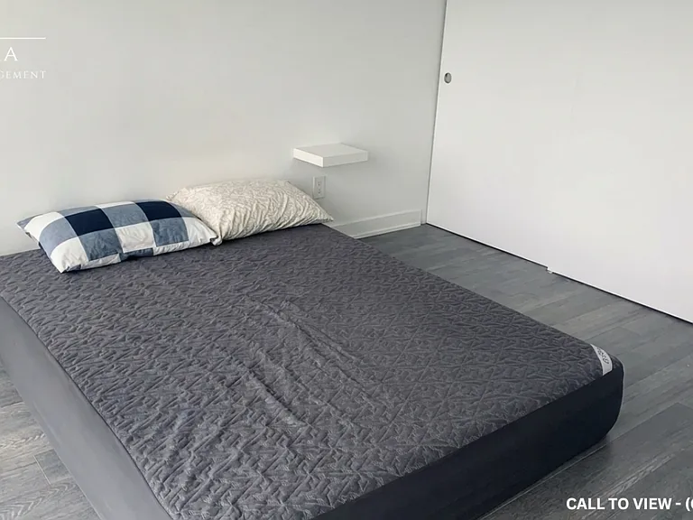 185 Roehampton Ave #2105 — Photo 5
