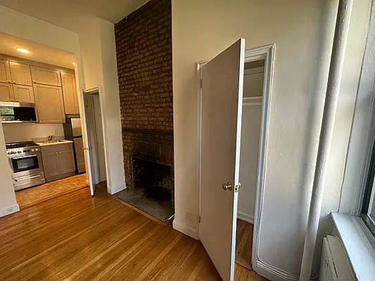 Rented by Compass | media 3
