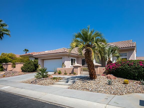 3rd image of 78926 Edgebrook Ln