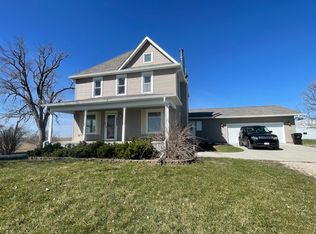 12628 Hammond Ave, La Porte City, IA 50651