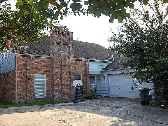 3rd image of 8907 Wilson Reid Dr