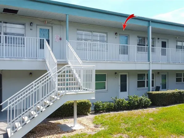 5267 81st St N APT 21, Saint Petersburg, FL 33709