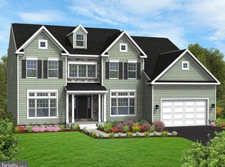 177 Oak Grove Rd #27, Morgantown, PA 19543