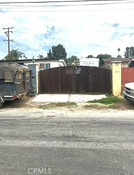 1st image of 7688 Hillside St
