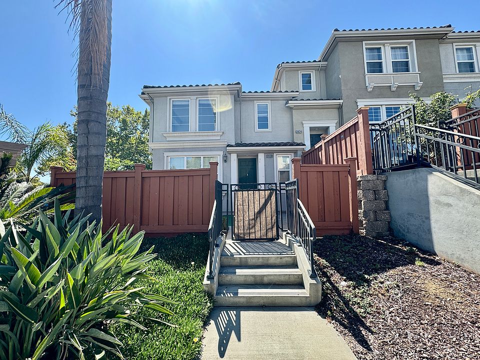 3930 Vista Roma Dr, San Jose, CA 95136 | Zillow