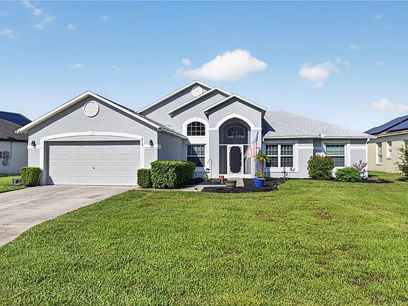 3rd image of 213 SPANISH MOSS ROAD