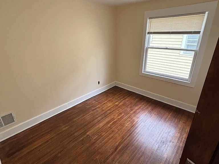 181 Shepard Ave #2 — Photo 9