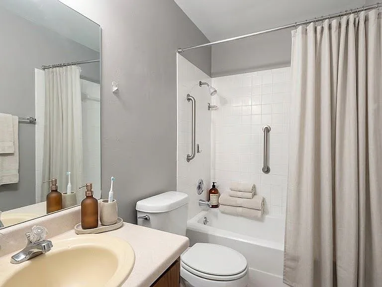 11941 Sunhillow Bnd #A — Photo 5