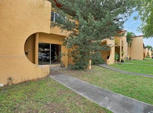 13721 SW 84th St APT C, Miami, FL 33183